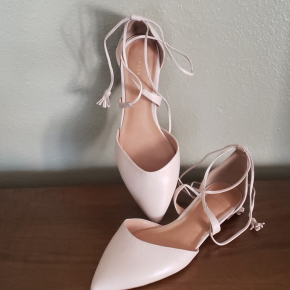 Halogen Shoes - Halogen Flats in Light Cream Color